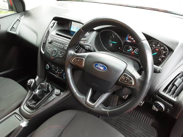 2015 Ford Focus 1.5 TDCi 120 Zetec S 5dr